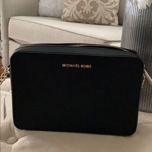 Black Michael Kors cross body purse
